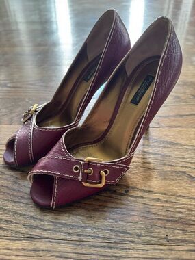 Dolce & Gabbana Burgundy Leather Buckle Peep Toe Heels EU 37 US 6.5 Italy